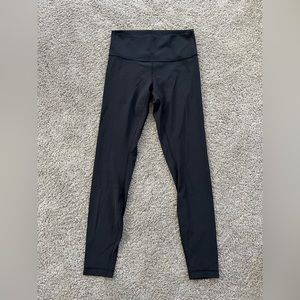 Lululemon Wunder Under size 8
